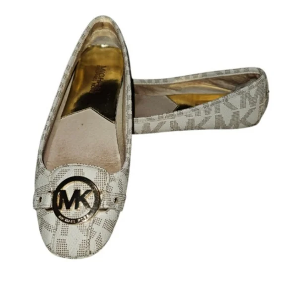 Michael Kors MK Flats Loafers Shoes Women's Size 7.5 Vanilla - Picture 1 of 12